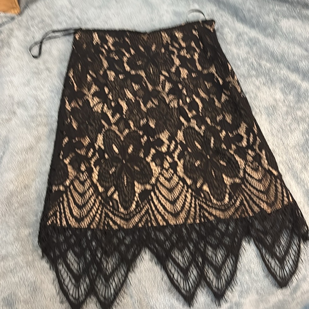 Love, Fire .. M …Black Lace pencil skirt